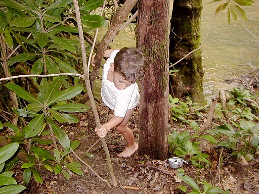 08 - Climbing down to Fightingtown Creek